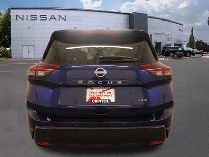 Used 2025 Nissan Rogue SV