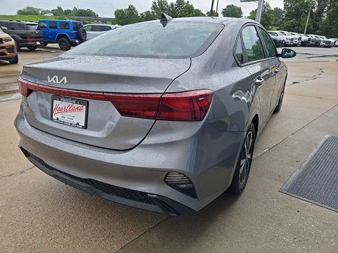 Used 2024 Kia Forte LXS w/ LXS Technology Package FWD image 11