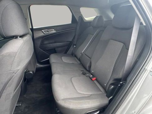Used 2023 Kia Sportage LX AWD/4WD image 26