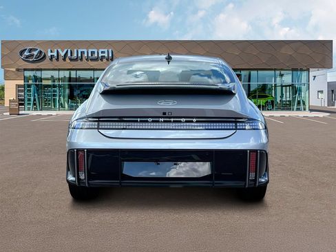 New 2025 Hyundai Ioniq 6 SEL RWD image 6