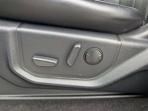 Used 2020 Ford F150 Lariat w/ Equipment Group 502A Luxury image 15