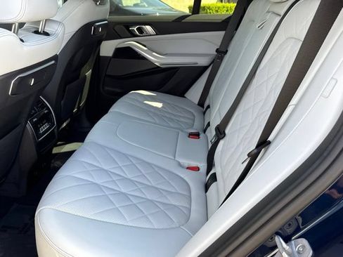 Used 2026 BMW X5 xDrive40i w/ M Sport Package AWD/4WD image 32