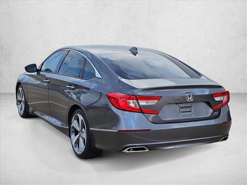 Used 2018 Honda Accord Touring image 8
