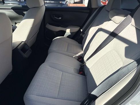 Used 2023 Honda HR-V LX image 14