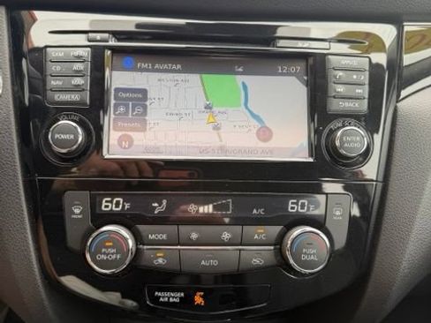 Used 2017 Nissan Rogue Sport SL w/ SL Premium Package AWD/4WD image 22