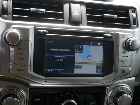 Used 2016 Toyota 4Runner SR5 Premium AWD/4WD image 19