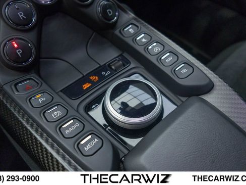 Used 2019 Aston Martin V8 Vantage Coupe RWD image 69