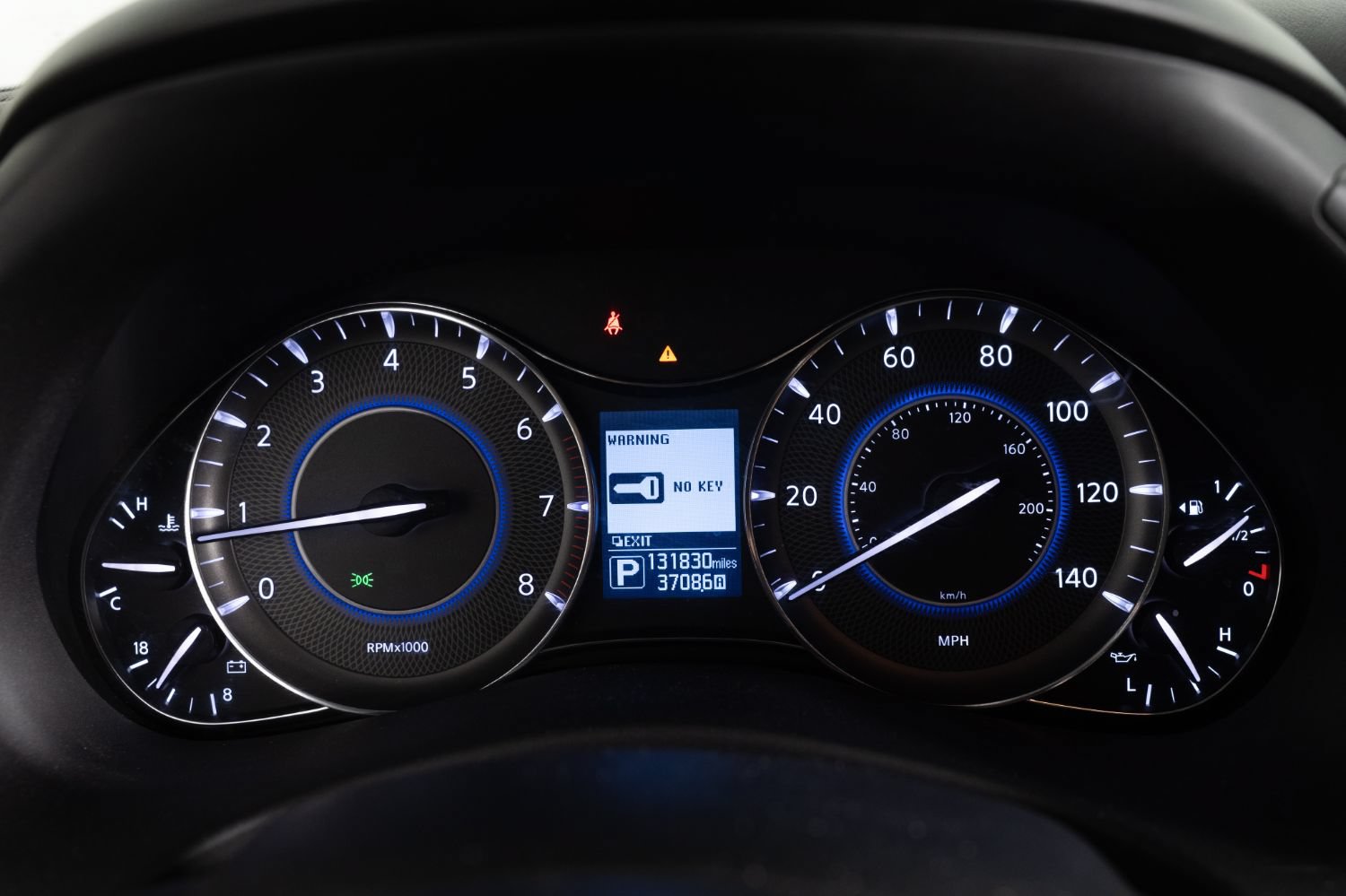 Used 2016 INFINITI QX80 4WD w/ Deluxe Technology Package image 37