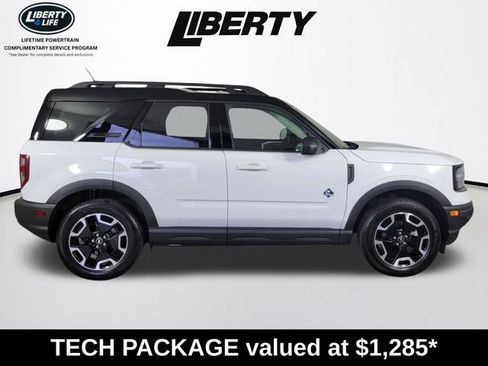 Used 2023 Ford Bronco Sport Outer Banks w/ Tech Package AWD/4WD image 2