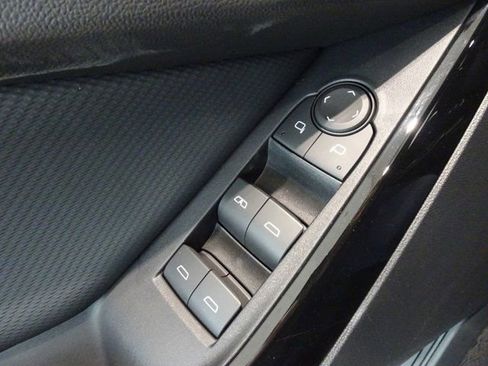 New 2026 Chevrolet Equinox LT w/ Convenience Package II AWD/4WD image 12