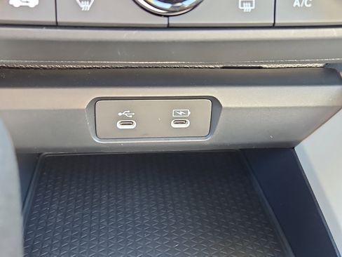 Certified 2025 Honda Accord LX image 10