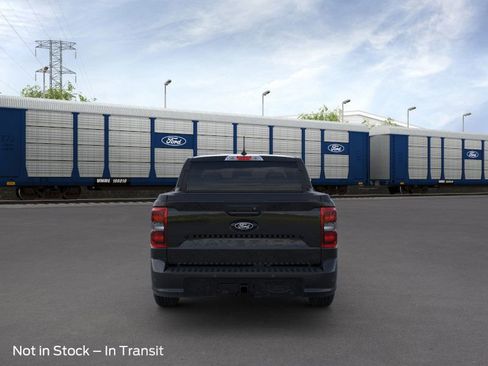 New 2025 Ford Maverick Lobo image 5