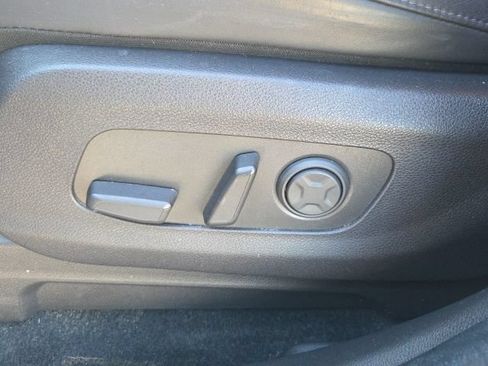 Used 2024 Kia Carnival SX FWD image 29