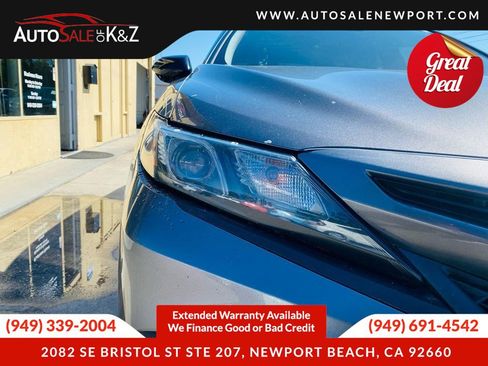 Used 2018 Toyota Camry SE FWD image 16