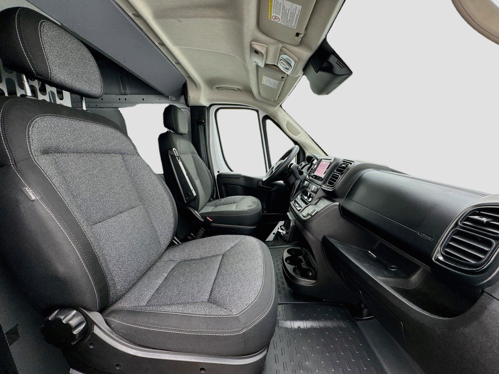 Used 2024 RAM ProMaster 3500 w/ Convenience Group FWD image 18