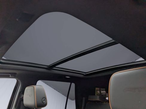 Certified 2022 GMC Yukon AT4 AWD/4WD image 8