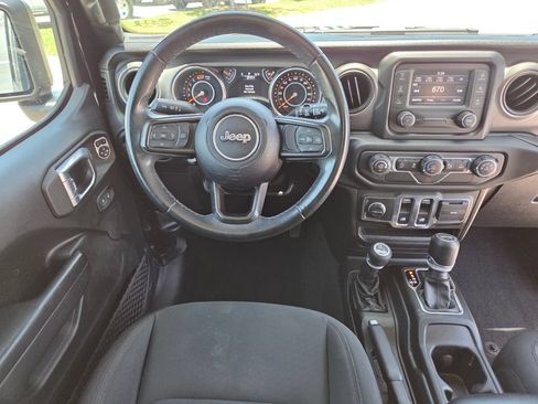Used 2021 Jeep Wrangler Sport AWD/4WD image 20