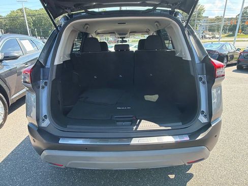 Used 2023 Nissan Rogue SV AWD/4WD image 24