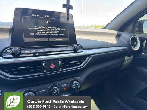 Used 2021 Kia Forte GT w/ GT2 Package FWD image 9