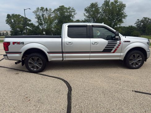 Used 2018 Ford F150 Lariat w/ Equipment Group 502A Luxury AWD/4WD image 9