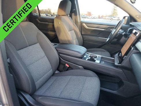 Certified 2025 GMC Acadia Elevation image 28