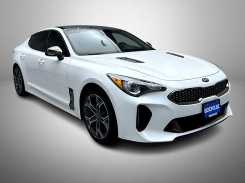 Used 2021 Kia Stinger GT-Line w/ Sun & Sound Package image 3