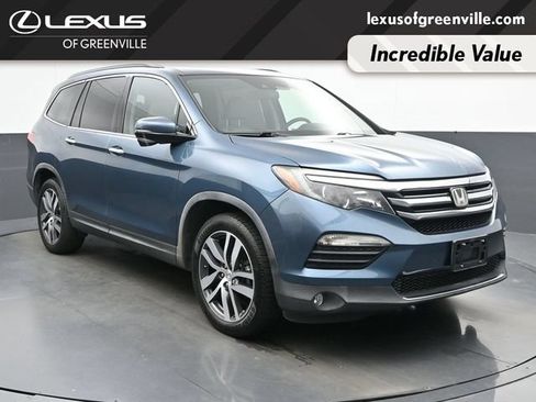 Used 2018 Honda Pilot Touring image 2