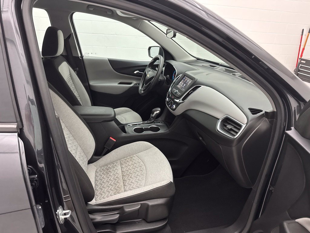 Used 2022 Chevrolet Equinox LS AWD/4WD image 39