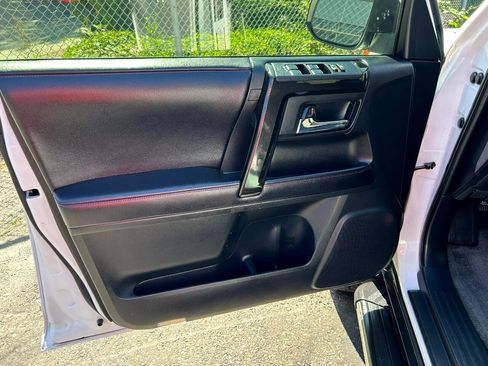 Used 2017 Toyota 4Runner TRD Pro image 10