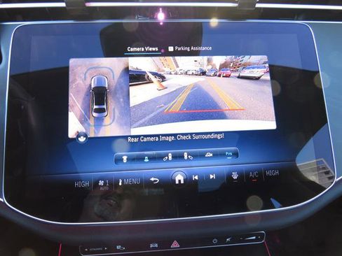 Used 2025 Mercedes-Benz E 350 4MATIC Sedan image 15