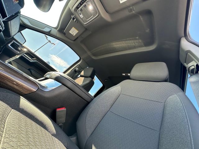 Used 2024 Chevrolet Silverado 1500 RST w/ Max Trailering Package AWD/4WD image 10