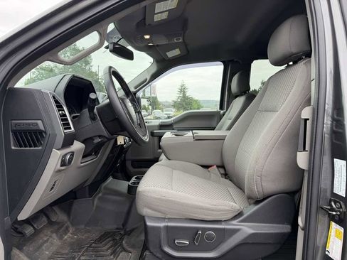 Used 2016 Ford F150 XLT w/ Equipment Group 302A Luxury AWD/4WD image 13