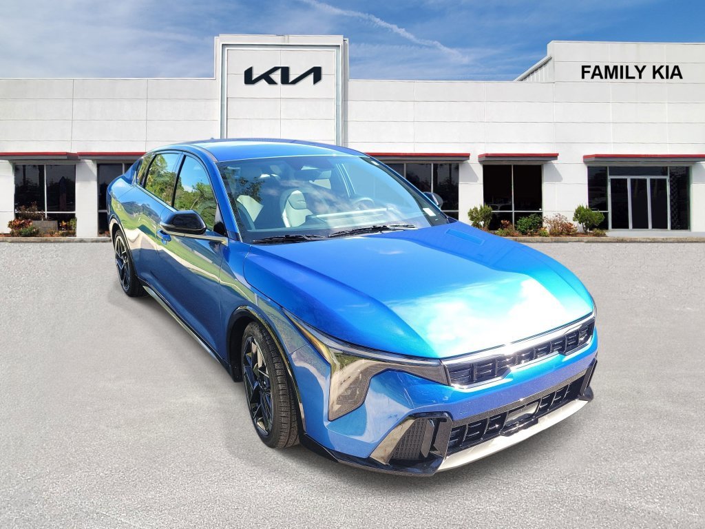New 2026 Kia K4 GT-Line FWD image 1