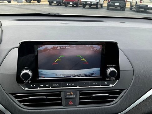 Used 2022 Nissan Altima 2.5 S image 16