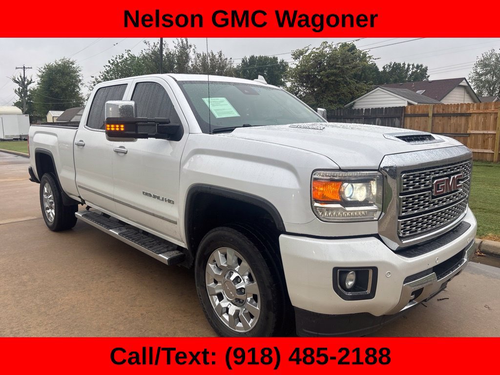 Used 2018 GMC Sierra 2500 Denali w/ Duramax Plus Package AWD/4WD image 3