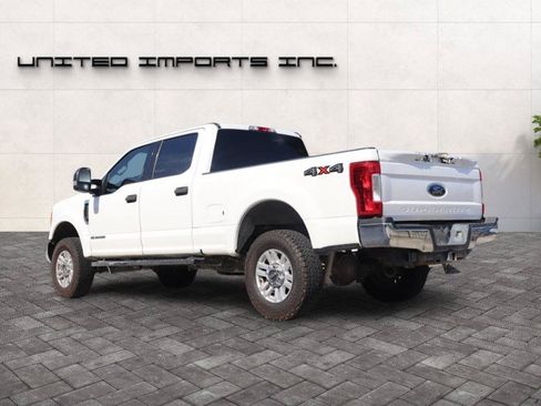Used 2019 Ford F250 XLT w/ Snow Plow Prep Package AWD/4WD image 5