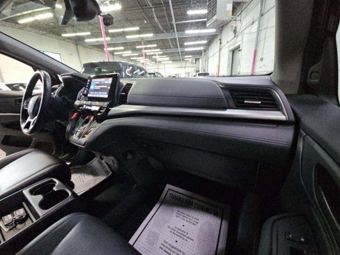 Used 2023 Honda Odyssey EX-L image 16