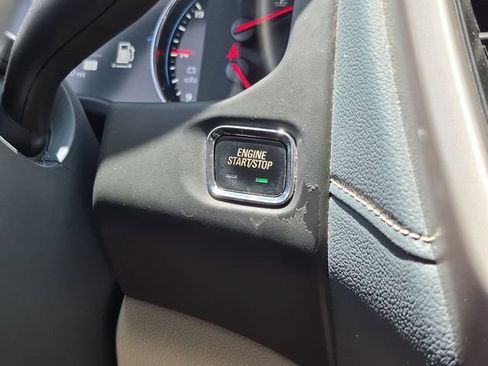 Used 2021 GMC Acadia Denali w/ Denali Technology Package AWD/4WD image 18