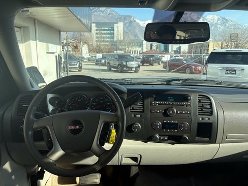 Used 2013 GMC Sierra 2500 SLE w/ SLE Preferred Package image 20