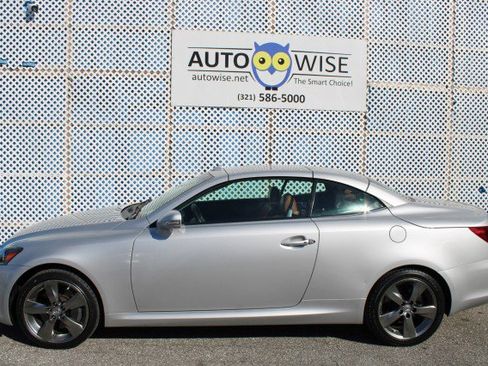 Used 2011 Lexus IS 350C w/ Luxury Pkg image 11