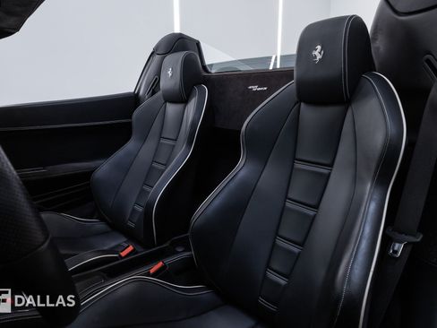 Used 2013 Ferrari 458 Spider RWD image 3