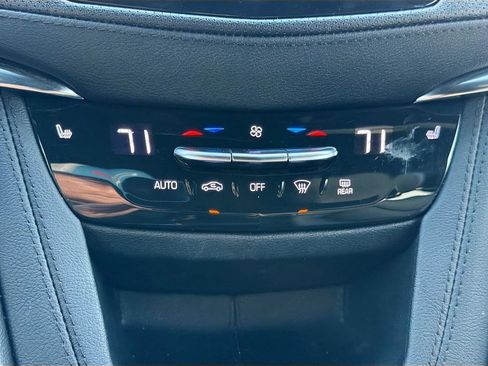 Used 2021 Cadillac XT5 Premium Luxury FWD image 34