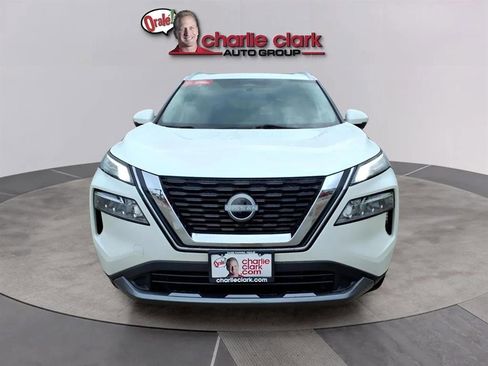 Used 2023 Nissan Rogue SL image 8