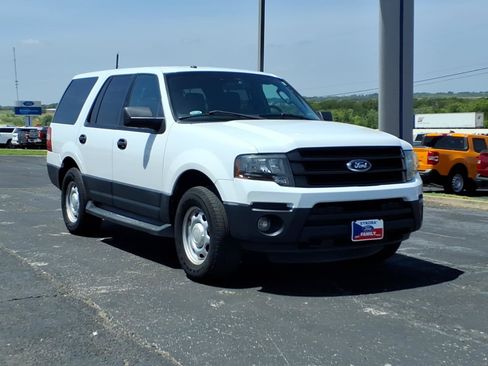 Used 2017 Ford Expedition XL RWD image 3
