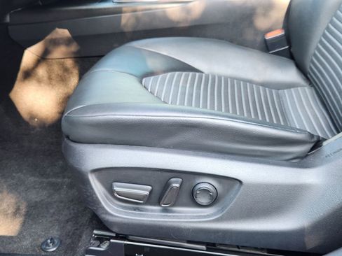 Used 2023 Toyota Camry SE image 25