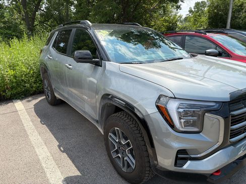 Used 2026 GMC Terrain AT4 w/ Convenience Package III AWD/4WD image 5