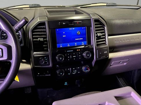 Used 2022 Ford F250 XLT AWD/4WD image 9