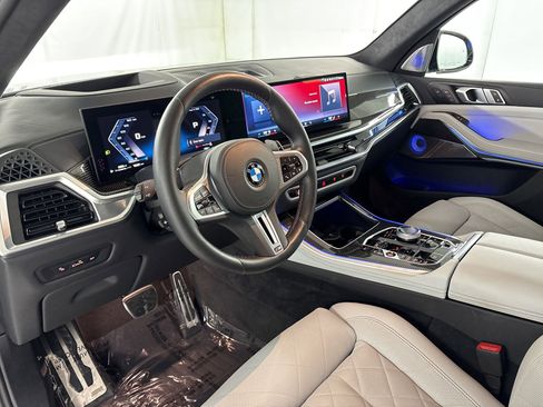Used 2024 BMW X5 M60i AWD/4WD image 23