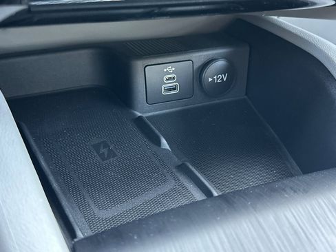 New 2025 Ford Escape Platinum w/ Premium Technology Package image 28