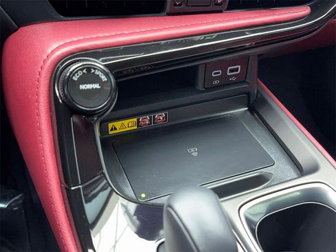 Used 2025 Lexus NX 250 FWD w/ Towing Package (2000 Lbs) image 30